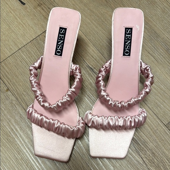 SENSO Pink satin Heels  Straps - Picture 4 of 4